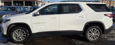 More photos of 2023 Chevrolet Traverse LT Cloth at Capital City Motor Company, IA