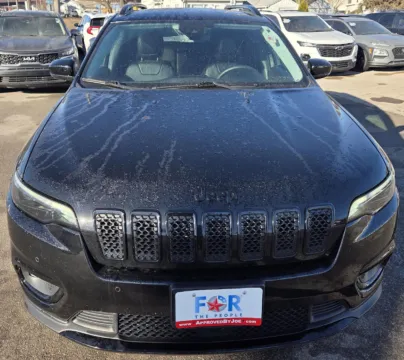 Another view of 2023 Jeep Cherokee Altitude Lux for sale in Des Moines, IA at Capital City Motor Company