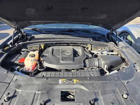 More photos of 2021 Jeep Grand Cherokee L Overland at Capital City Motor Company, IA