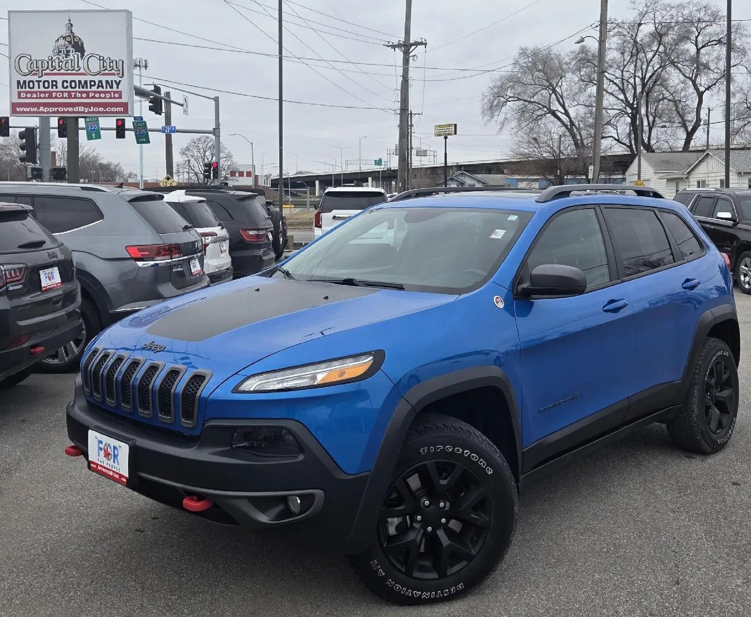 Blue 2018 Jeep Cherokee Trailhawk for sale in Des Moines, IA