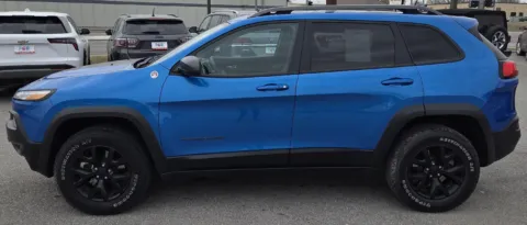 More photos of 2018 Jeep Cherokee Trailhawk at Capital City Motor Company, IA