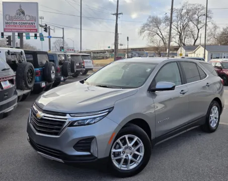 Gray 2024 Chevrolet Equinox LT for sale in Des Moines, IA