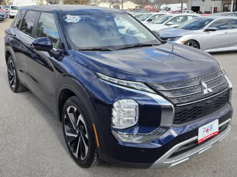Photos of 2024 Mitsubishi Outlander SE for sale in Des Moines, IA at Capital City Motor Company