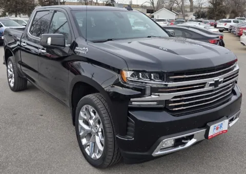 Photos of 2020 Chevrolet Silverado 1500 High Country for sale in Des Moines, IA at Capital City Motor Company