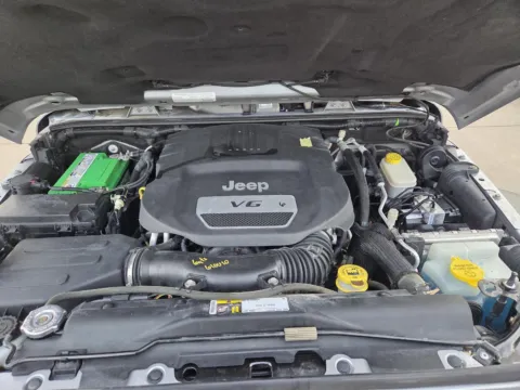 More photos of 2015 Jeep Wrangler Unlimited Rubicon at Capital City Motor Company, IA