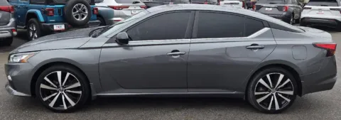 More photos of 2019 Nissan Altima 2.5 SR at Capital City Motor Company, IA