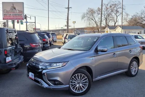 Gray 2022 MITSUBISHI OUTLANDER PHEV SEL for sale in Des Moines, IA