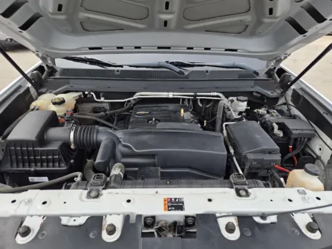 More photos of 2018 Chevrolet Colorado 2WD Work Truck at Capital City Motor Company, IA