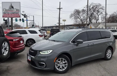 Gray 2022 CHRYSLER PACIFICA TOURIN Touring L for sale in Des Moines, IA