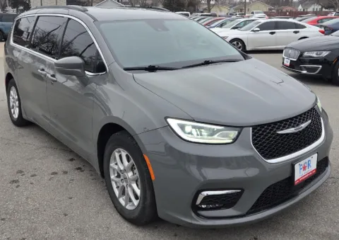 Photos of 2022 CHRYSLER PACIFICA TOURIN Touring L for sale in Des Moines, IA at Capital City Motor Company