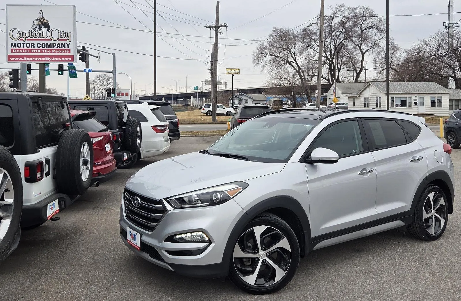 Silver 2018 Hyundai Tucson Limited for sale in Des Moines, IA