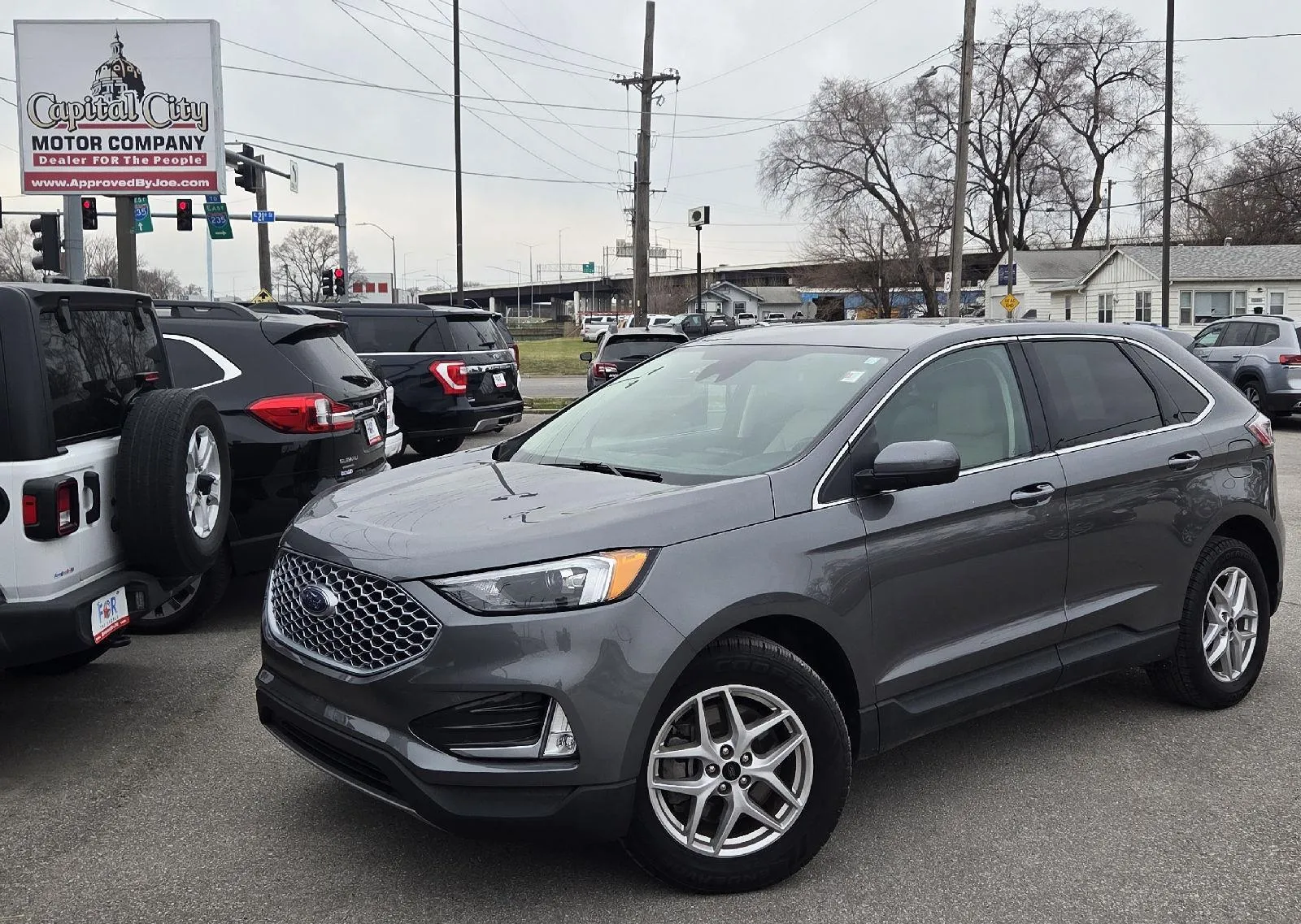 Black 2023 Ford Edge SEL for sale in Des Moines, IA