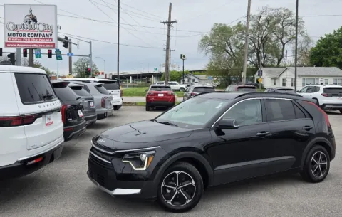 Black 2023 Kia Niro EX for sale in Des Moines, IA