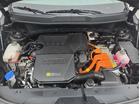 More photos of 2023 Kia Niro EX at Capital City Motor Company, IA