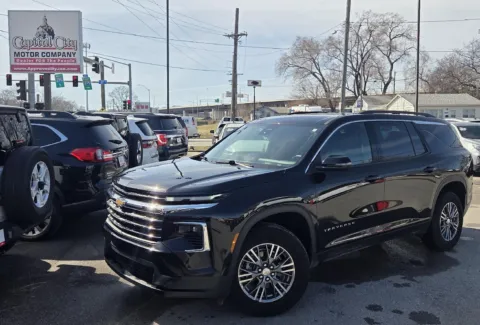 Black 2025 Chevrolet Traverse AWD LT for sale in Des Moines, IA