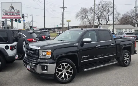 Black 2014 GMC Sierra 1500 SLT for sale in Des Moines, IA