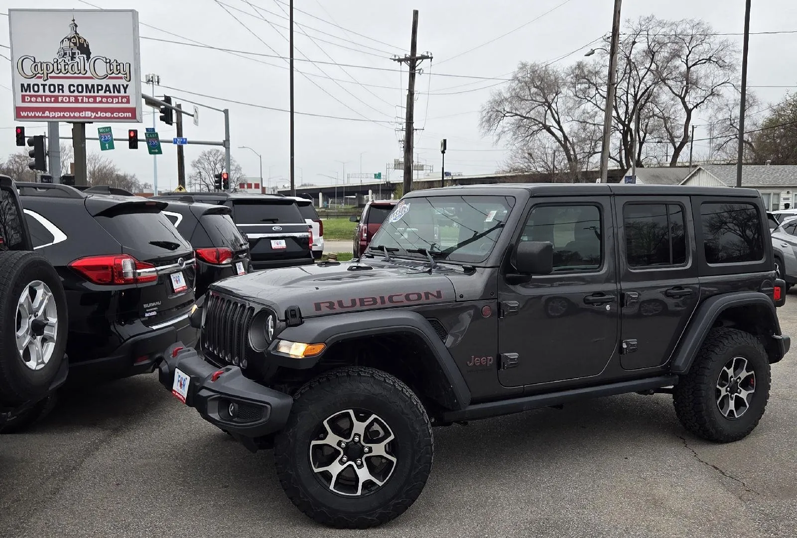 Gray 2020 Jeep Wrangler Unlimited Rubicon for sale in Des Moines, IA
