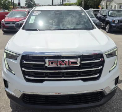 More photos of 2025 GMC Acadia FWD Elevation at Capital City Motor Company, IA