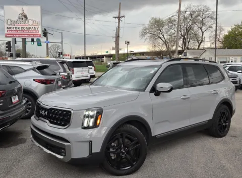 Gray 2023 Kia Telluride SX X-Line for sale in Des Moines, IA