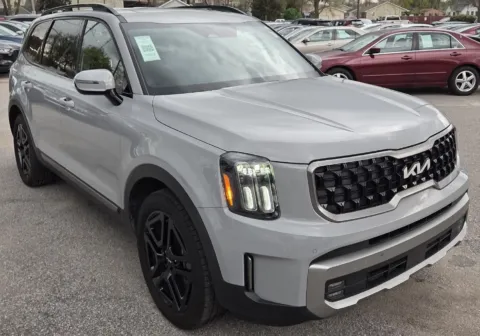 Photos of 2023 Kia Telluride SX X-Line for sale in Des Moines, IA at Capital City Motor Company