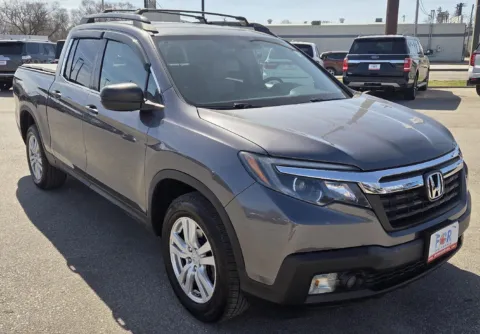 Photos of 2017 HONDA RIDGELINE RT for sale in Des Moines, IA at Capital City Motor Company
