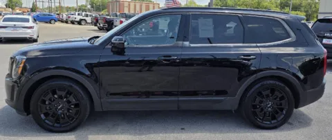 More photos of 2022 Kia Telluride SX at Capital City Motor Company, IA