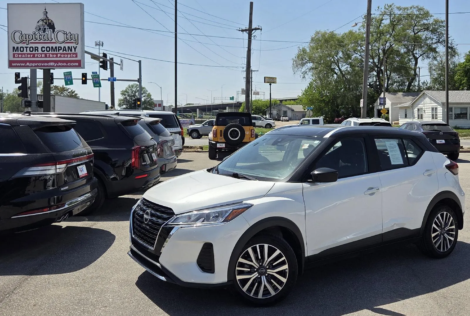 White 2024 Nissan Kicks SV for sale in Des Moines, IA