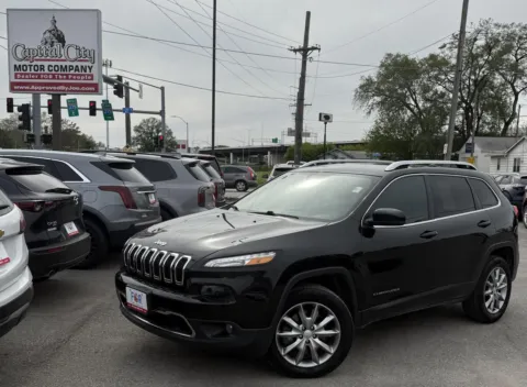 Black 2017 Jeep Cherokee Limited for sale in Des Moines, IA