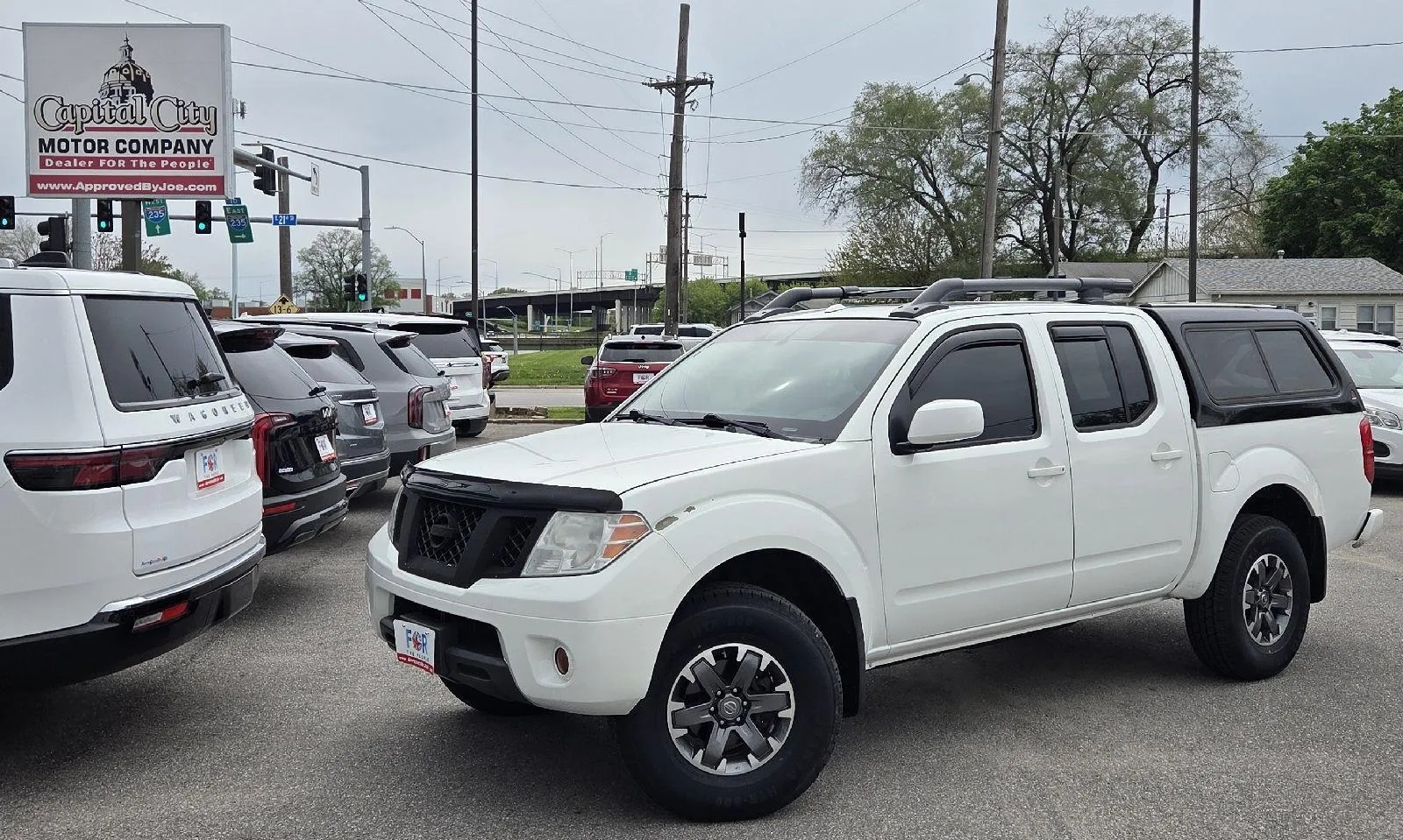 White 2017 Nissan Frontier PRO-4X for sale in Des Moines, IA