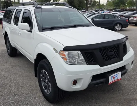 Photos of 2017 Nissan Frontier PRO-4X for sale in Des Moines, IA at Capital City Motor Company