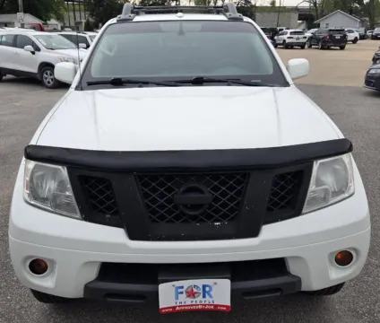 Another view of 2017 Nissan Frontier PRO-4X for sale in Des Moines, IA at Capital City Motor Company