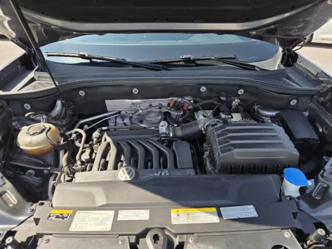 More photos of 2021 Volkswagen Atlas Cross Sport 3.6L V6 SE w/Technology at Capital City Motor Company, IA