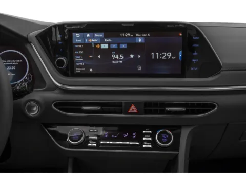 More photos of 2022 Hyundai Sonata Limited at Capital City Motor Company, IA