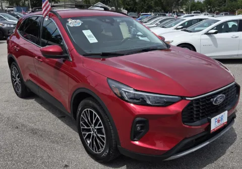 Photos of 2023 Ford Escape Plug-In Hybrid for sale in Des Moines, IA at Capital City Motor Company