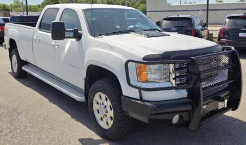 Photos of 2014 GMC Sierra 3500HD SLT for sale in Des Moines, IA at Capital City Motor Company