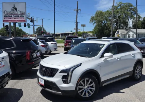 White 2019 Cadillac XT4 AWD Premium Luxury for sale in Des Moines, IA