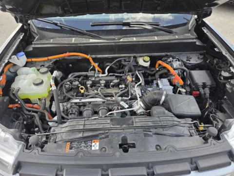 More photos of 2024 Ford Maverick LARIAT at Capital City Motor Company, IA