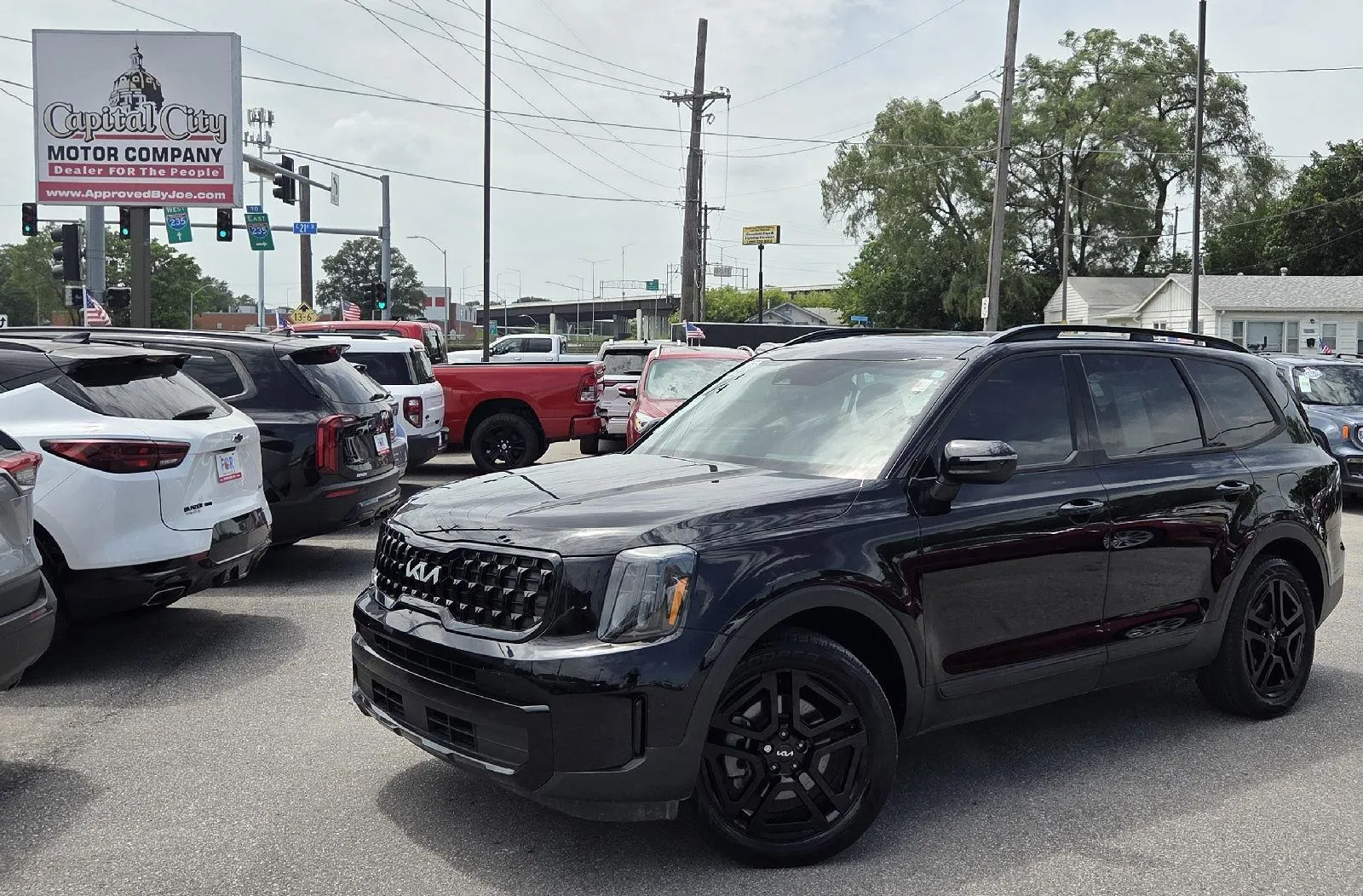 Black 2024 Kia Telluride EX X-Line for sale in Des Moines, IA