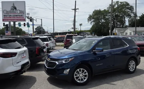 Blue 2021 Chevrolet Equinox LT for sale in Des Moines, IA