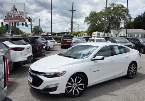 White 2023 CHEVROLET MALIBU RS for sale in Des Moines, IA