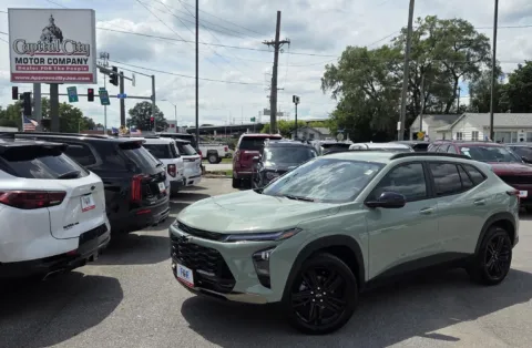 Green 2025 CHEVROLET TRAX ACTIV for sale in Des Moines, IA