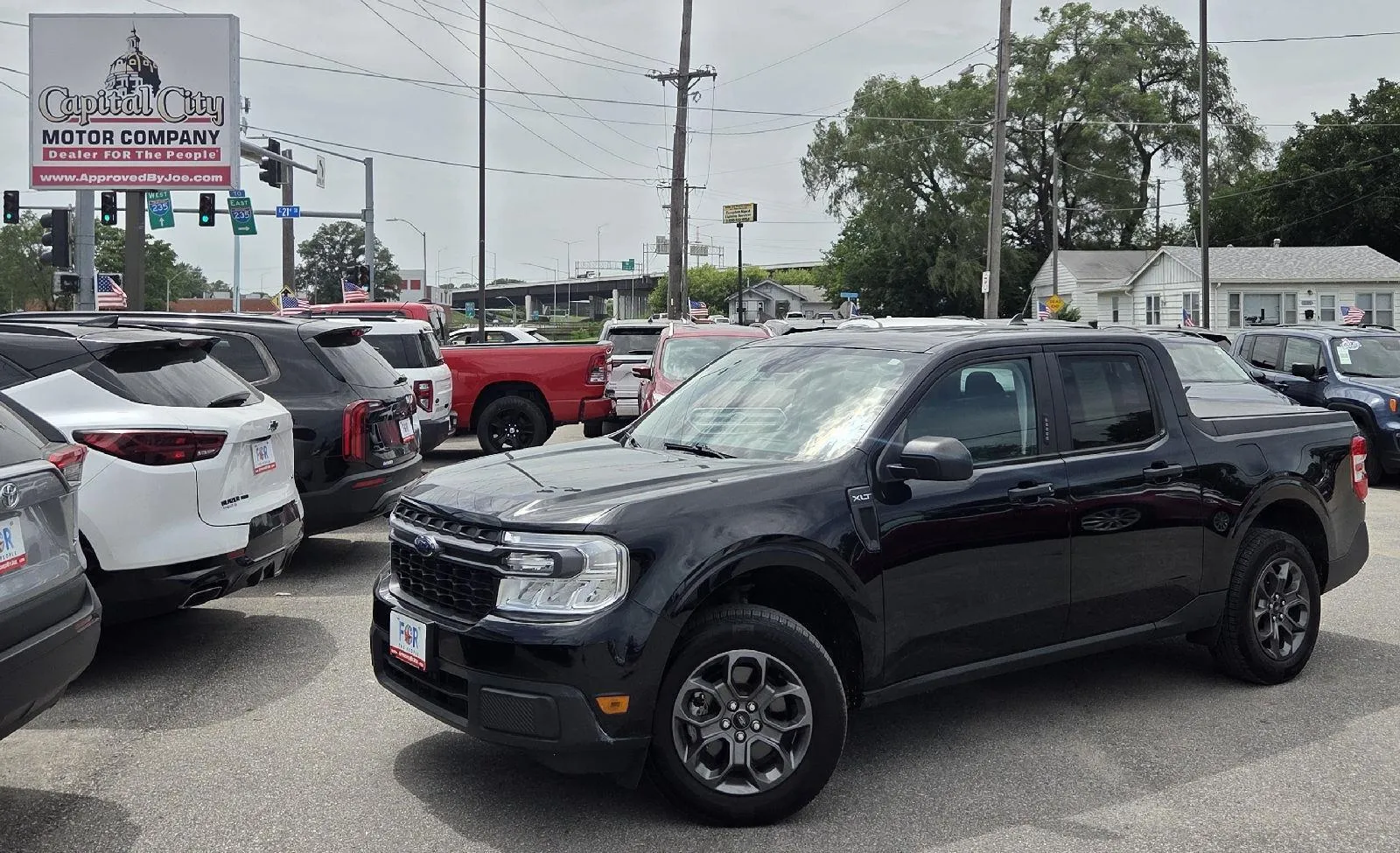 Black 2022 Ford Maverick XLT for sale in Des Moines, IA