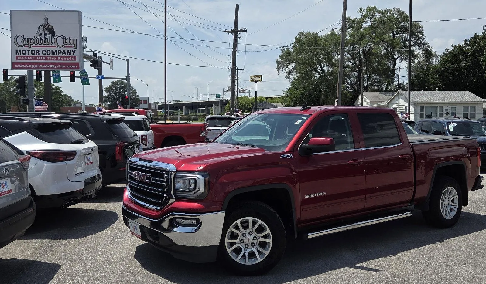 2018 GMC Sierra 4WD Crew Cab Short Box SLE's photo