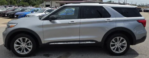 More photos of 2020 Ford Explorer XLT at Capital City Motor Company, IA
