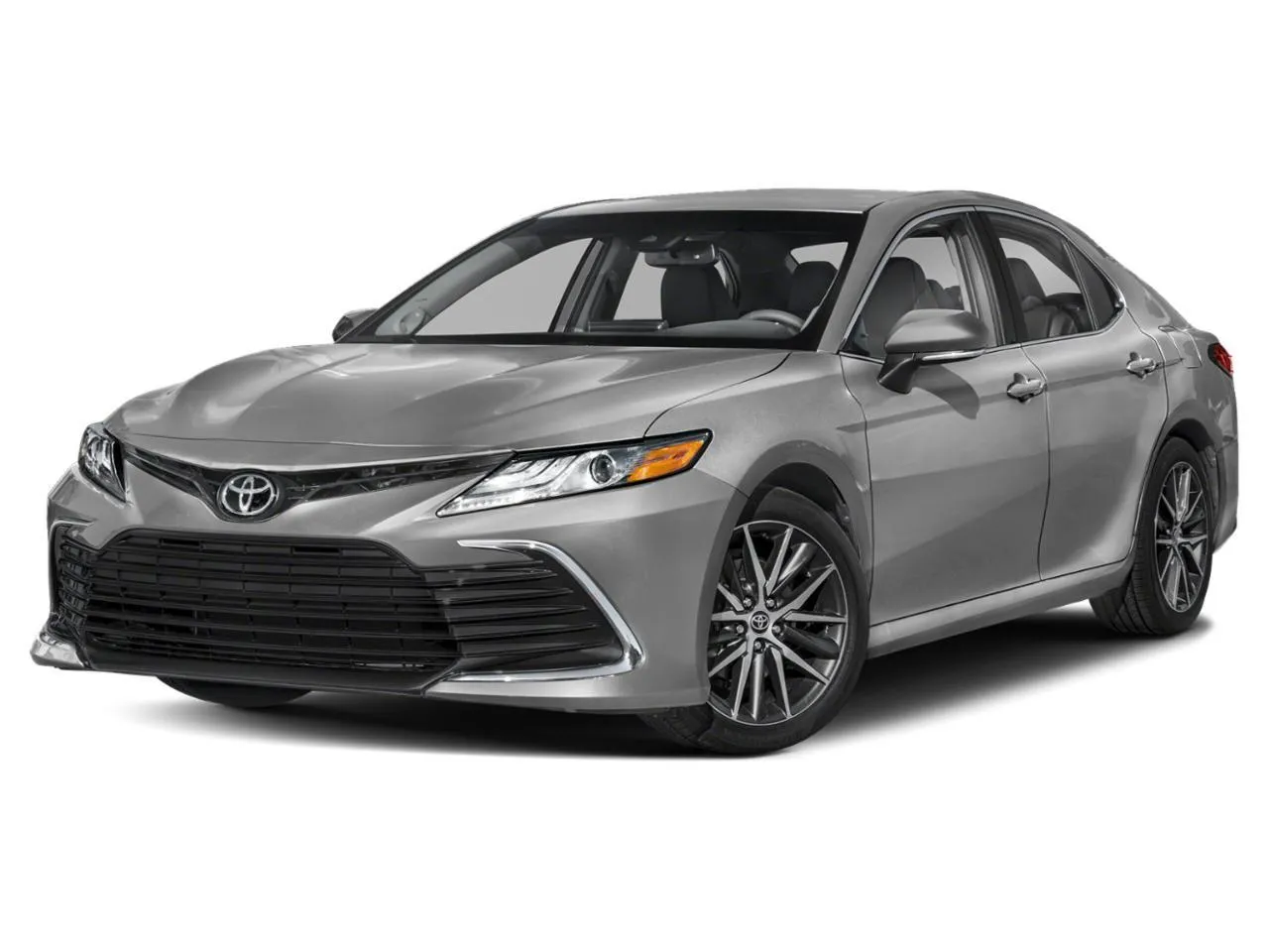 Silver 2022 Toyota Camry XLE for sale in Des Moines, IA