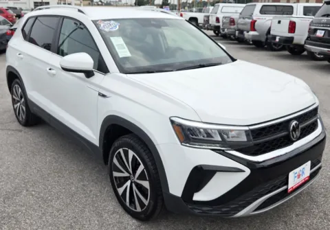Photos of 2024 Volkswagen Taos SE for sale in Des Moines, IA at Capital City Motor Company