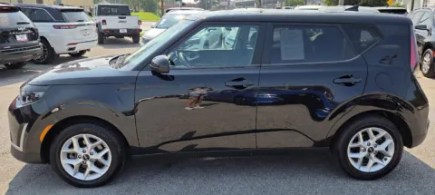 More photos of 2024 Kia Soul LX at Capital City Motor Company, IA