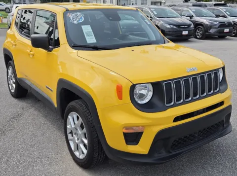 Photos of 2023 Jeep Renegade Latitude for sale in Des Moines, IA at Capital City Motor Company