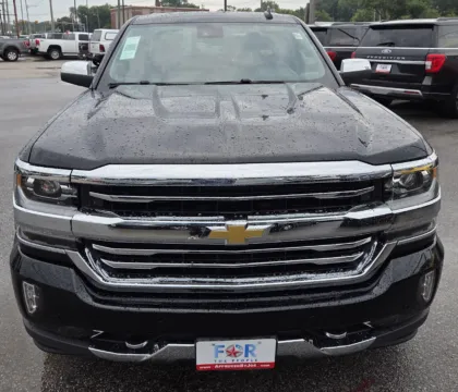 Another view of 2018 Chevrolet Silverado 1500 High Country for sale in Des Moines, IA at Capital City Motor Company