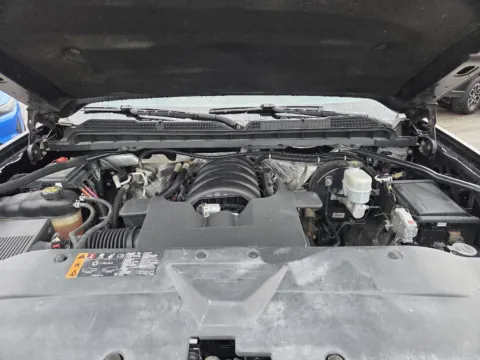 More photos of 2018 Chevrolet Silverado 1500 High Country at Capital City Motor Company, IA